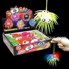 Flashing Puff Ball w/ Eyes