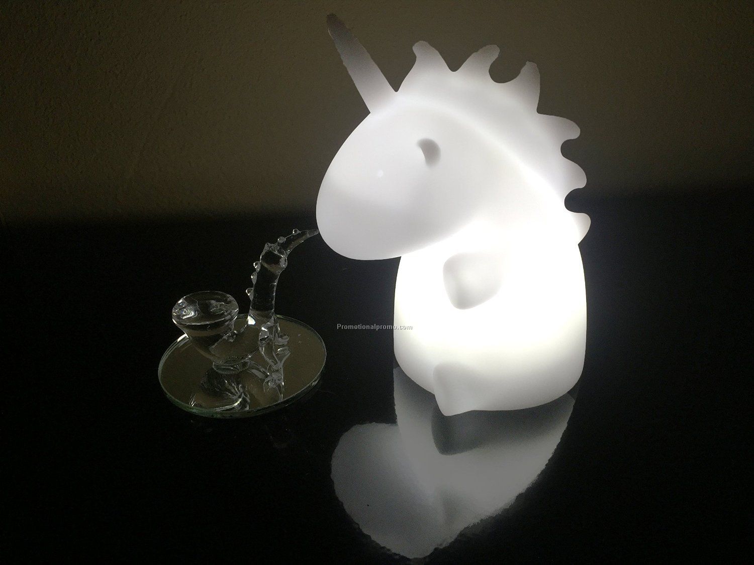 Creative LED Vinyl glue Unicorn Night Light Photo 3