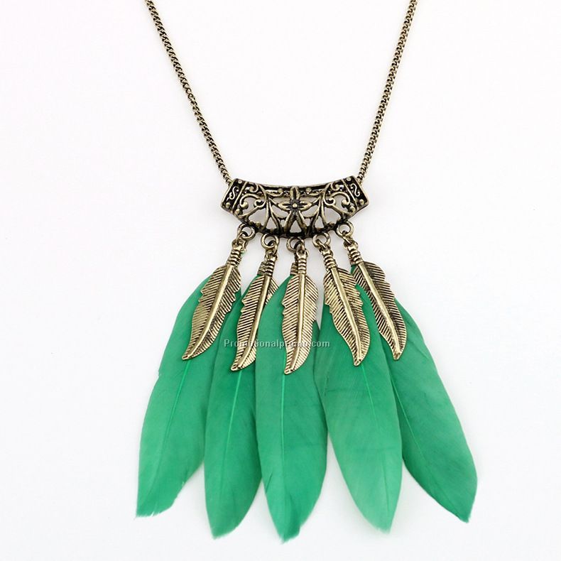 Hot selling decorative feather sweater chain Photo 2