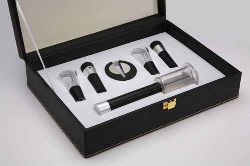 Wine accessories