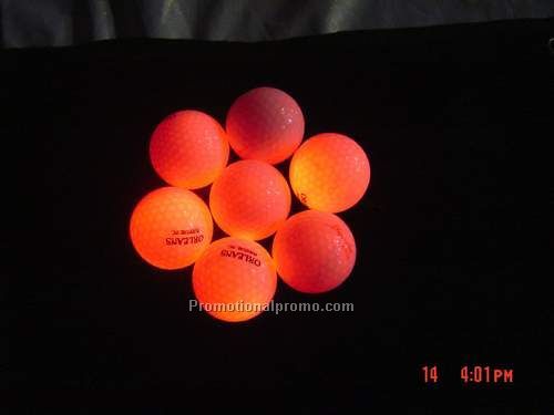 Flashing golf ball