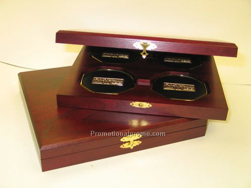 SOLID WOOD BOX IN WALNUT