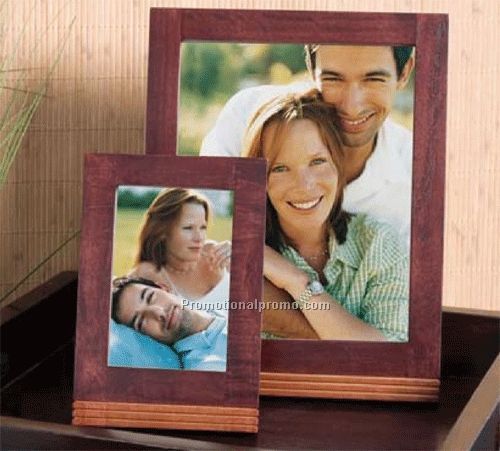 Border 8x10 - Available December 2009