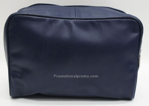 Travel / Shaving Kit / Waterproof / Cowhide / Navy : 1. 100% leather construction. Hand crafted luxurious Lambskin Napa Leather. 2. Top Zippered main