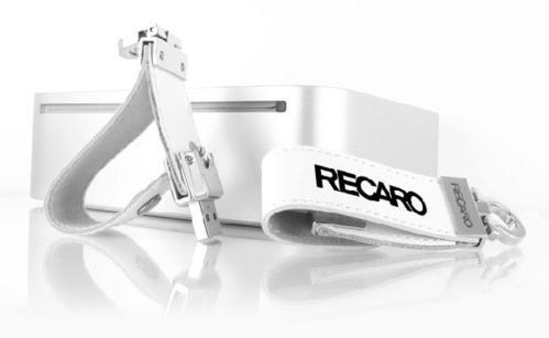 Voyager USB Flash Drive 8 GB