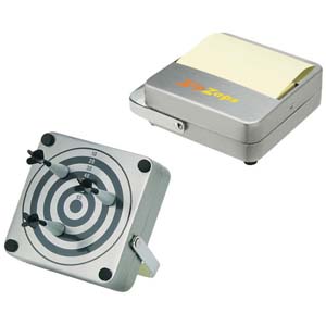 DARDO III Steel Target & Note Pad Dispenser with 3 Darts