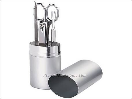 4 delig manicureset in aluminium...