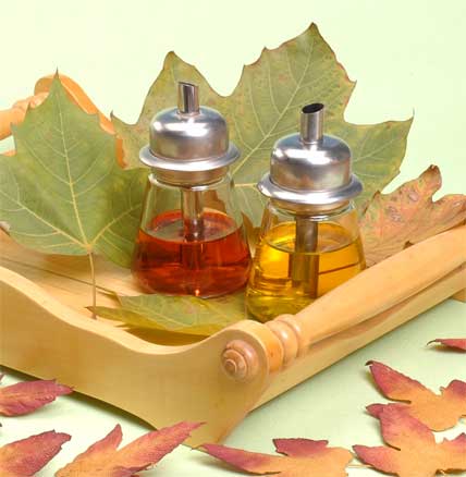 cruet with metal lid
  
   
     
    