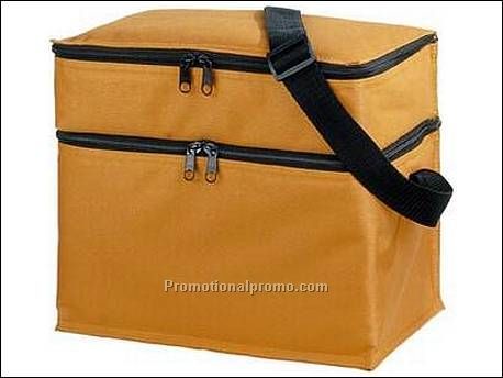 Koeltas. Inhoud: 14.7 L. 600D polyester.