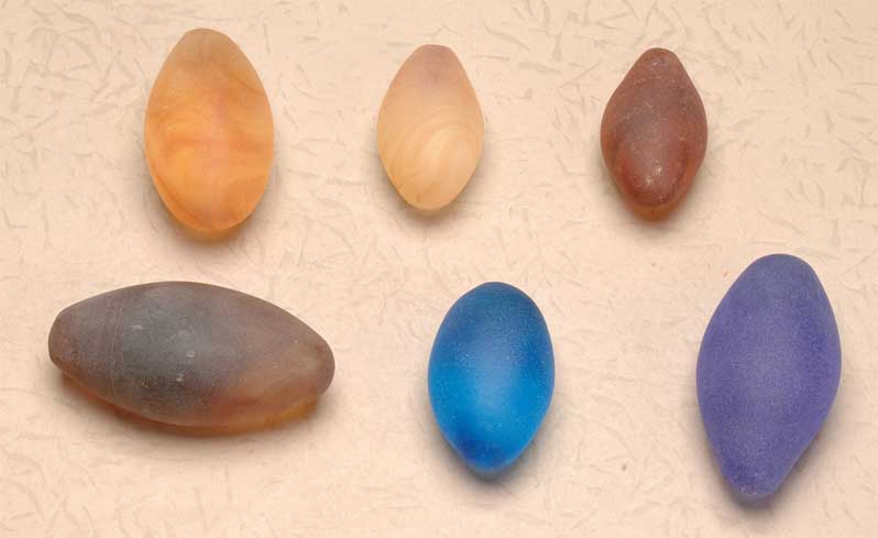 Galss beads and stone 
  
   
     
    