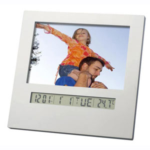 4" x 6" PHOTO FRAME WITH CLOCK
