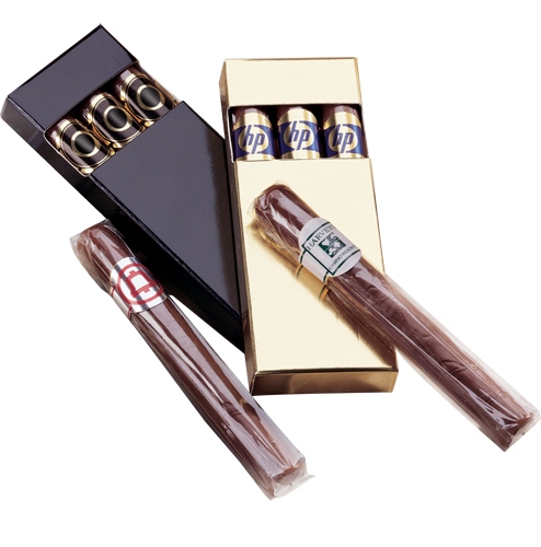 3 cellophane wrapped chocolate cigars in gift box