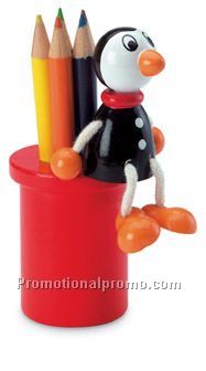 5 pencils in box with animal