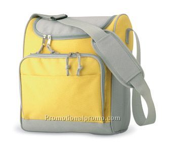 Cooler bag with front pocket