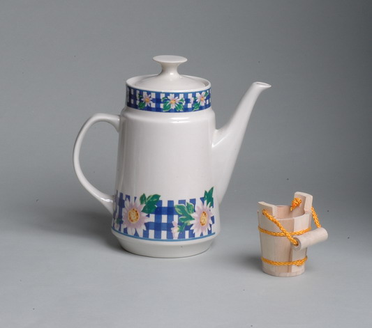teapot with decal
  
   
     
    