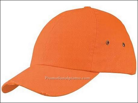 Damaged 6 panel cap. Washed katoen.