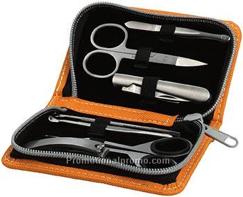 MANICURE SET