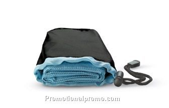 Sport towel in nylon pouch