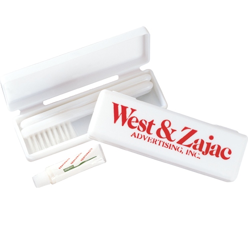 Travel toothbrush kit