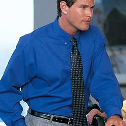 Munsingwear Sanded Twill Button-Down with Pocket