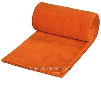 FLEECE BLANKET IN POUCH