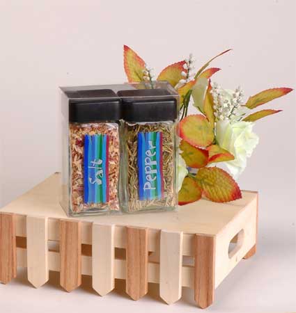 salt and pepper set with decal in PVC box
  
   
     
    