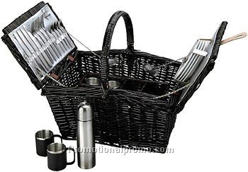 HOUSE SHAPED PICNIC BASKET