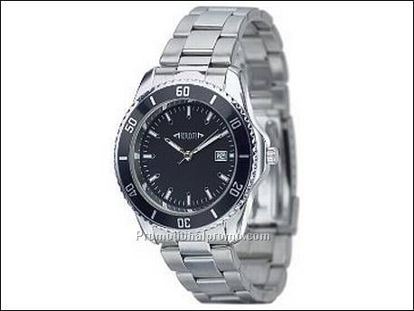 Horloge met metalen kast in...