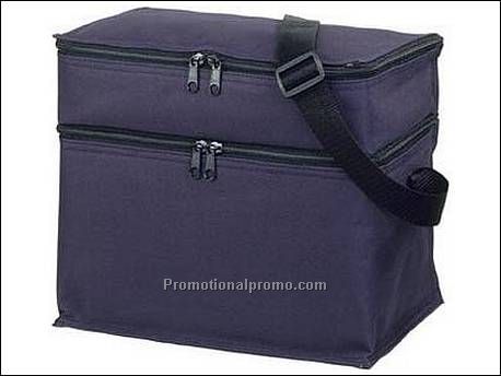 Koeltas. Inhoud: 14.7 L. 600D polyester.