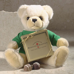 11" TEDDY BEAR WITH TRUFFLES IN A GIFT BOX