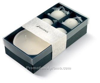 Akita. Candle gift box set