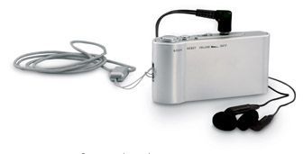 Swing FM radio w earplugs