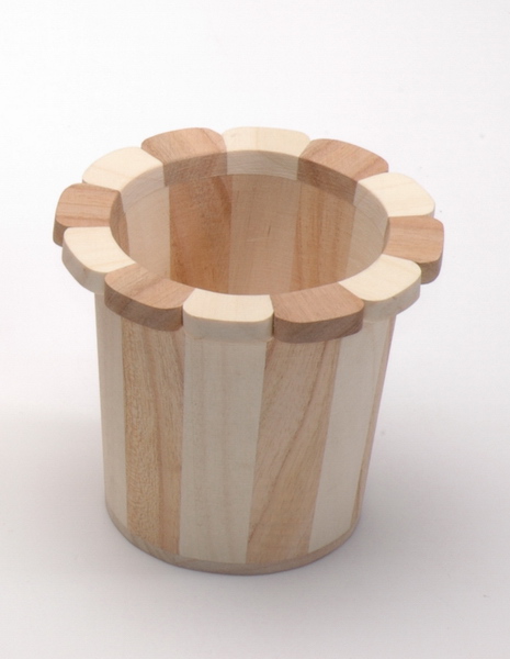 wooden bucket/cask 
  
   
     
    