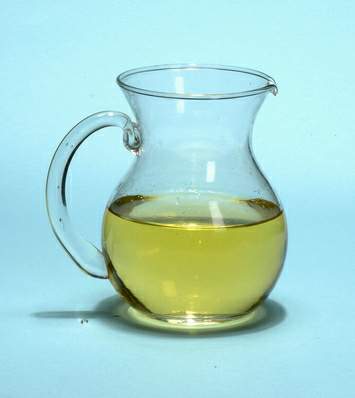 Pitchers and decanters 
  
   
     
    