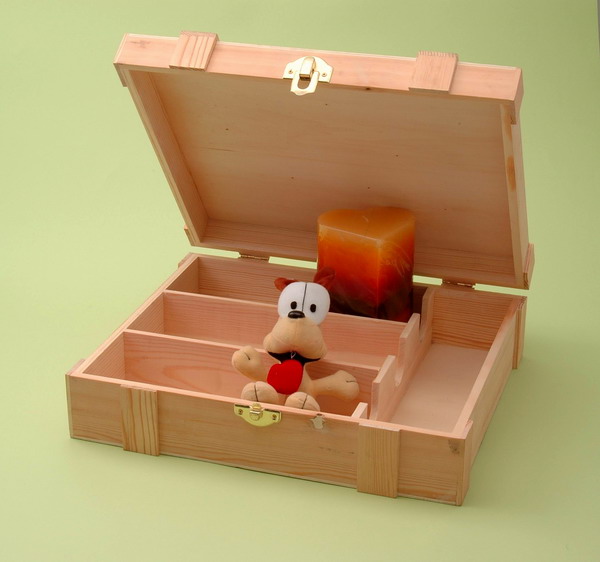 wooden wine box 
  
   
     
    