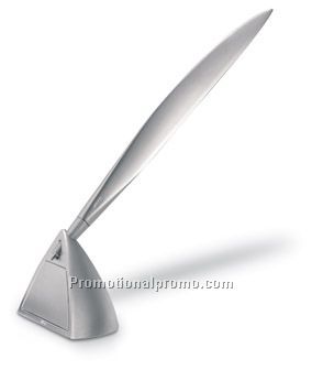 ARCO Triangle pen w holder