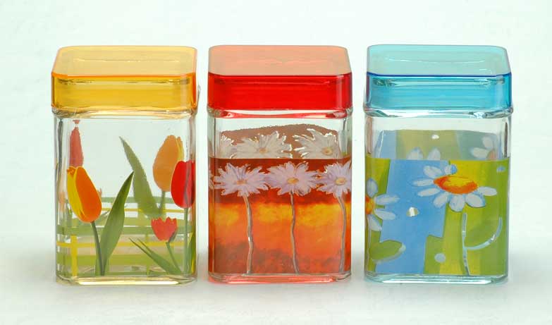 Storage jar with plastic lid 
  
   
     
    