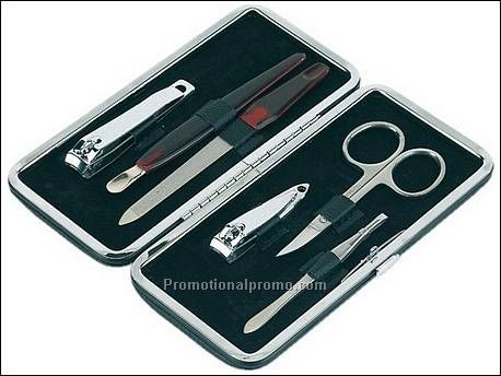 6 delig manicure set in luxe...