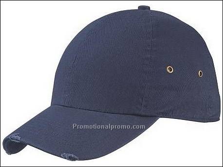 Damaged 6 panel cap. Washed katoen.