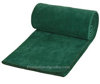 FLEECE BLANKET IN POUCH