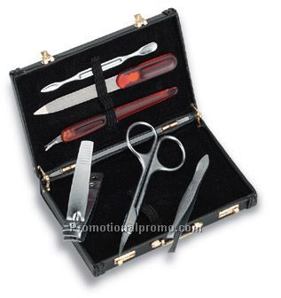 Manicure set in mini-box