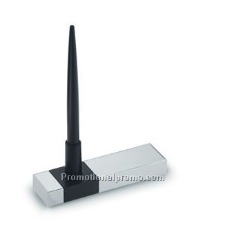 Fly. Ball pen desk set