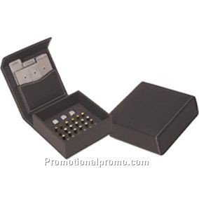 Travelling compendium of games