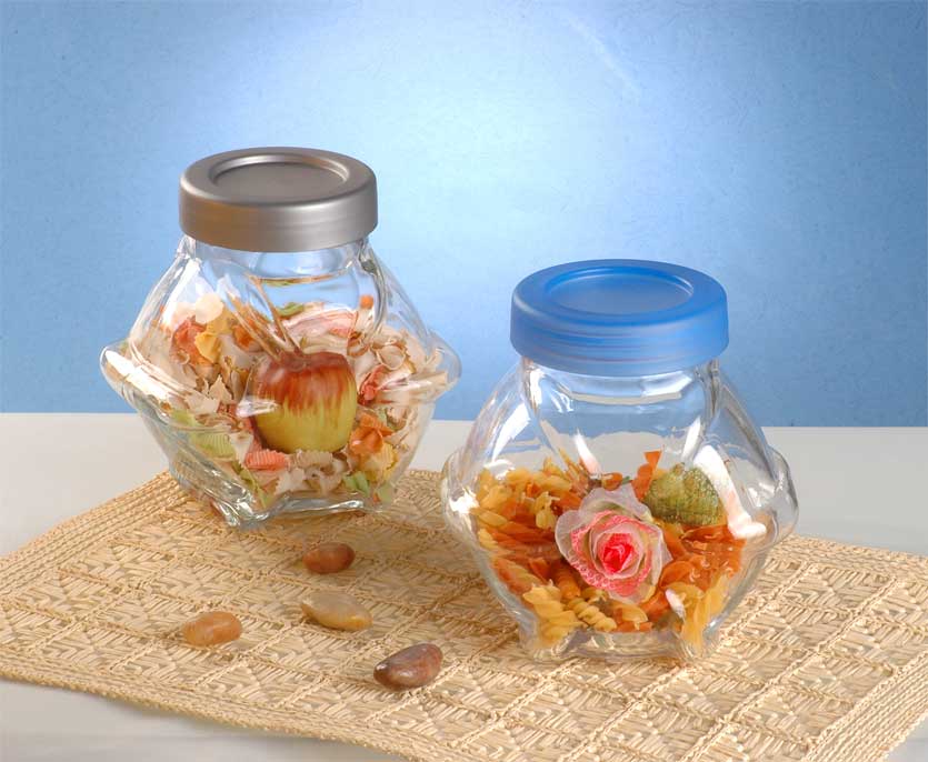Storage jar with plastic lid 
  
   
     
    