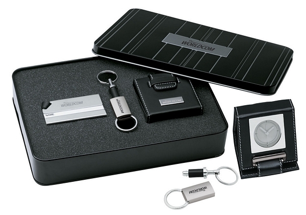 Luggage Tag / Seperating Keyring / Travel Alarm Clock Giftset