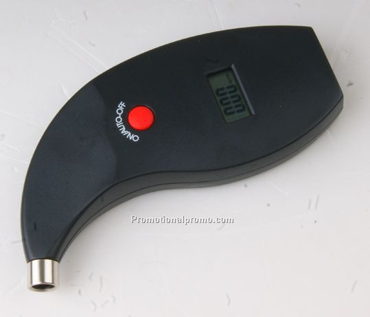 Digital tire pressure gauge
