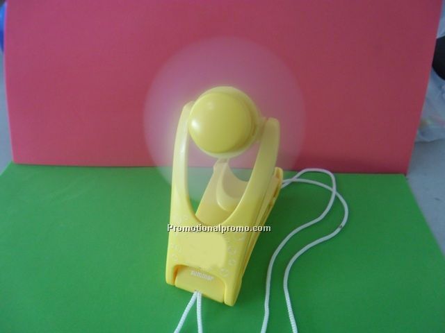 Folding fan with a small electric mini rope