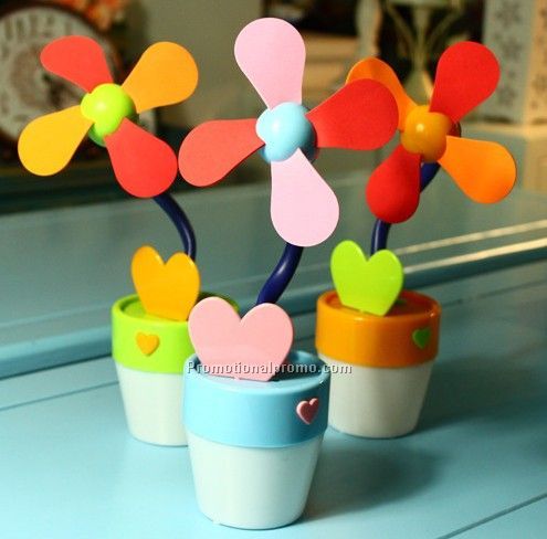 Creative USB mini fan