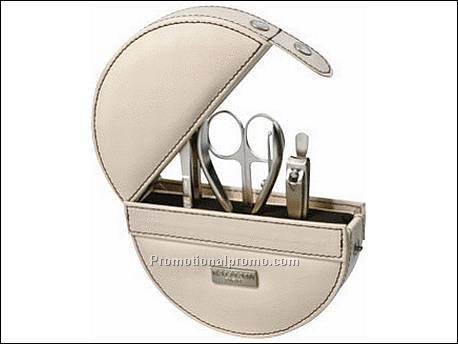 Balmain manicure set. Pincet, schaar,...