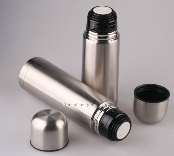 Stainless steel water bottle